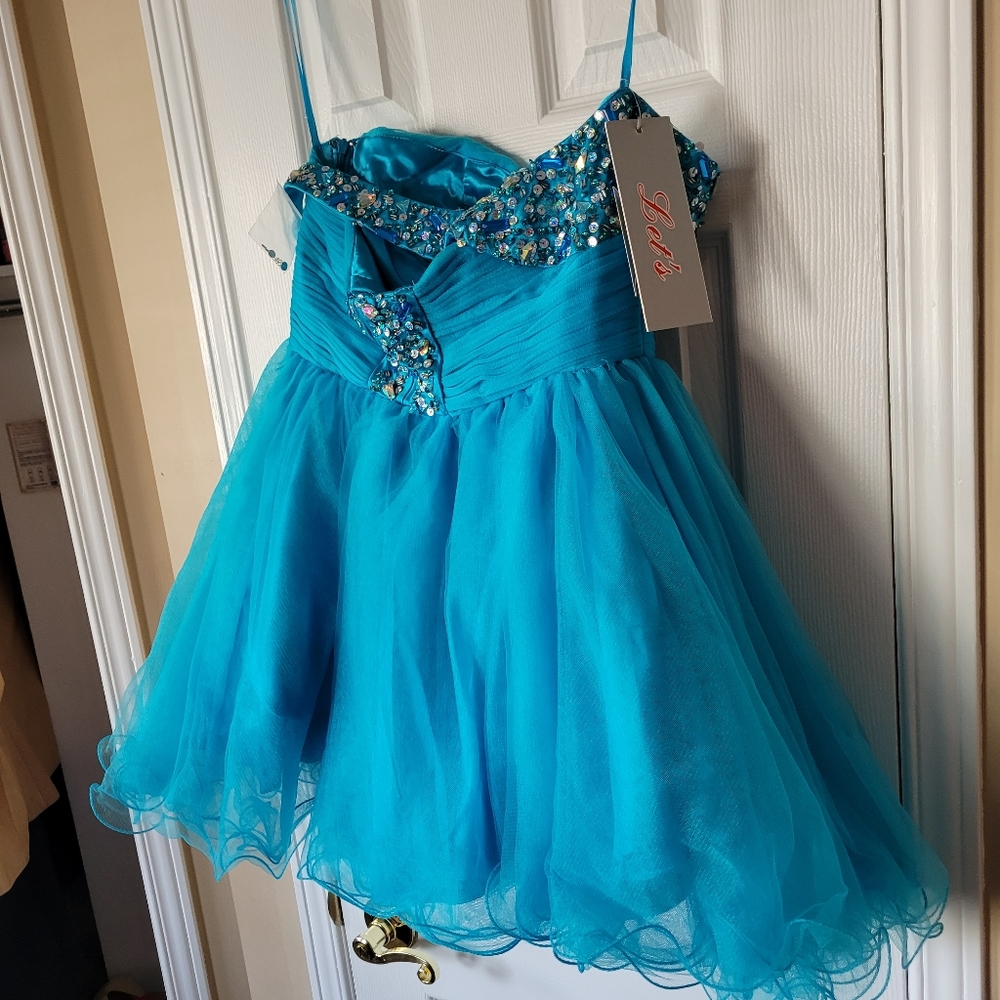 PROM/GRAD DRESS ๐ - Picture 6 of 10